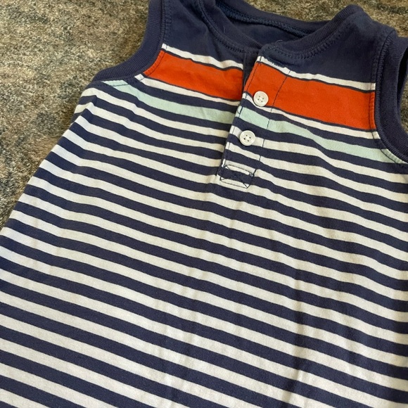 NWOT Carters baby boy romper - Picture 2 of 5